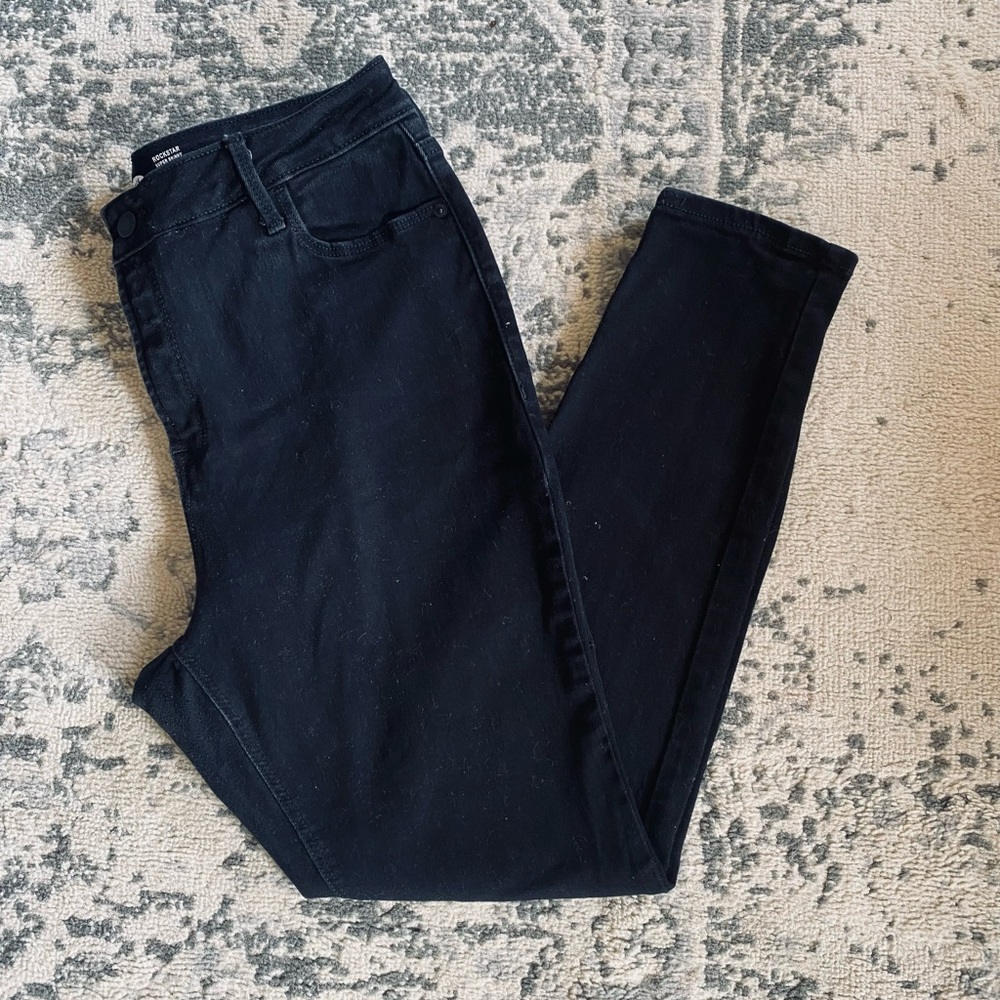 Black Old Navy Rockstar Jeans